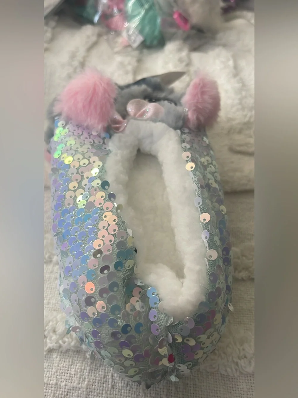 Girls slipper socks NWT show size 1-2 fuzzy cat with sequins # 2712